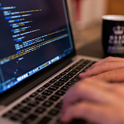 我把糖心TV的封面设计学会了：社交焦虑瞬间顺眼｜你会站谁？